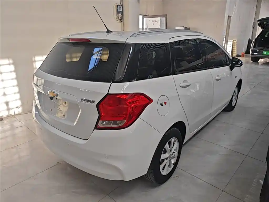 Chevrolet Lova RV 2016 1.5L Automatic Easy-Ride фото 7