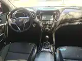 صورة 4 - Hyundai Grand Santa Fe