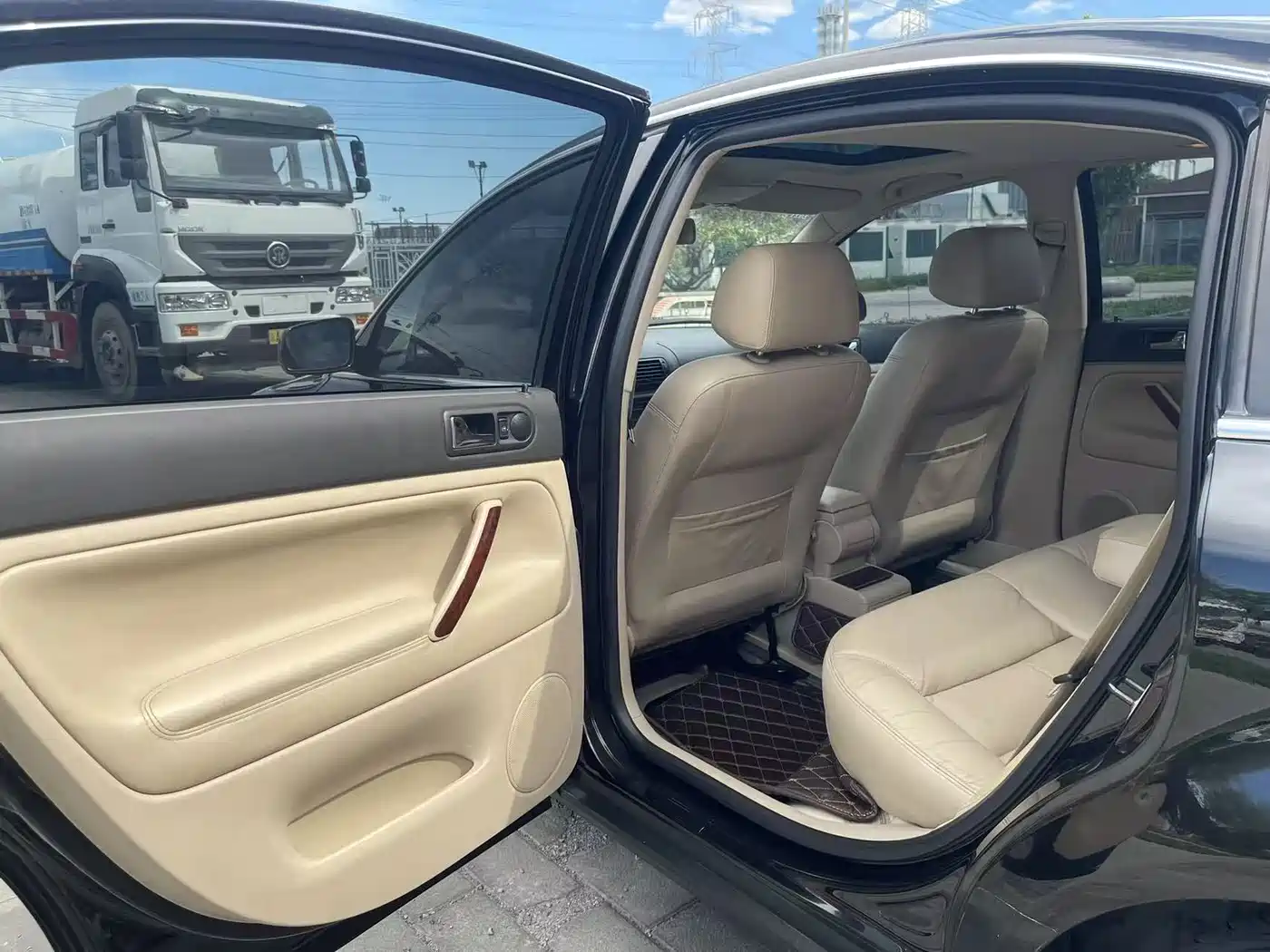 Volkswagen Passat 2005 1.8T Automatic Luxury фото 10