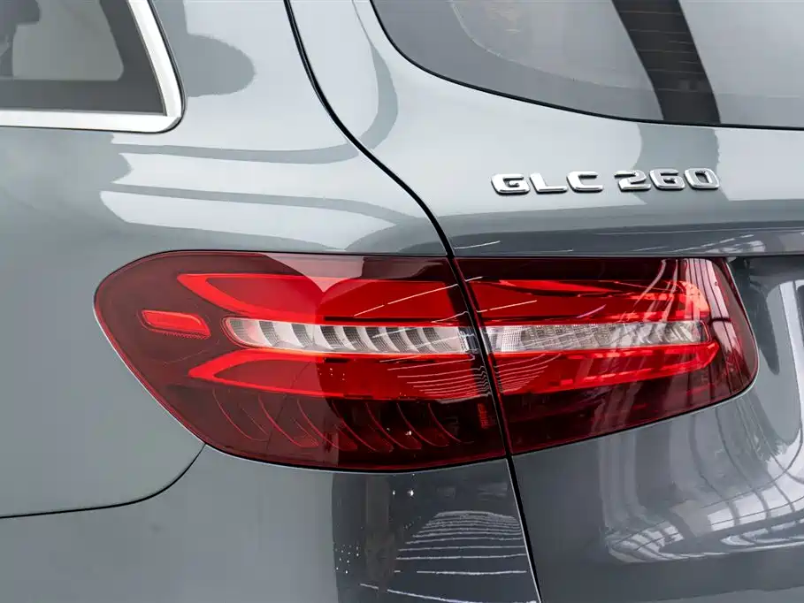 Mercedes-Benz GLC 2018 Facelift GLC 260 4MATIC Dynamic фото 11