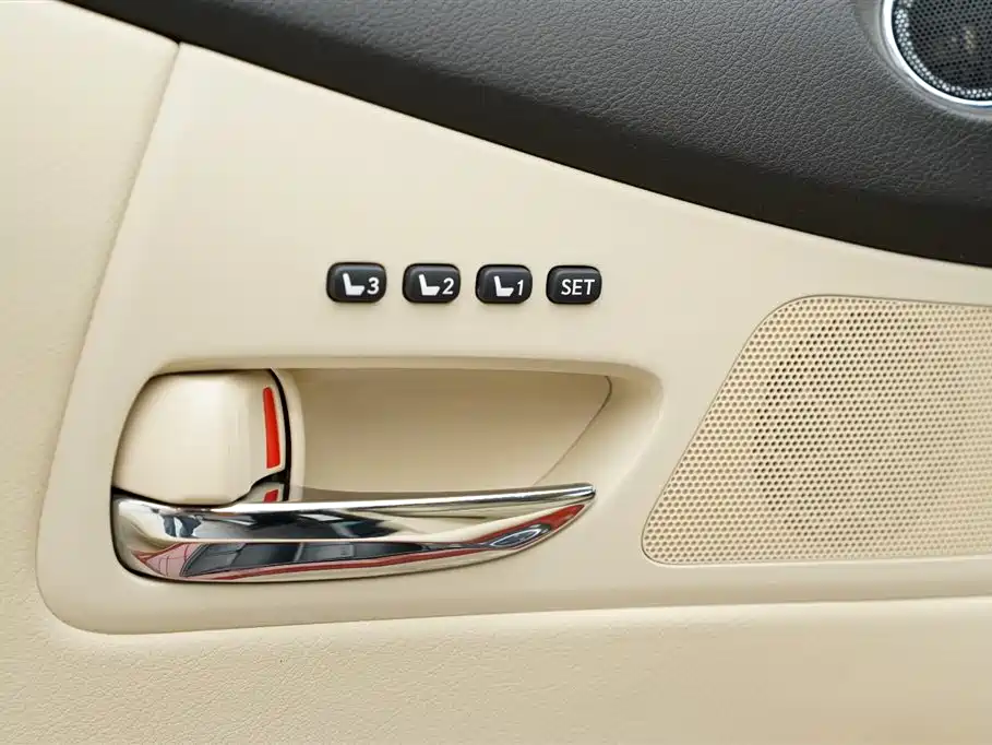 Lexus RX Classic 2009 Model 350 Premium Edition фото 11