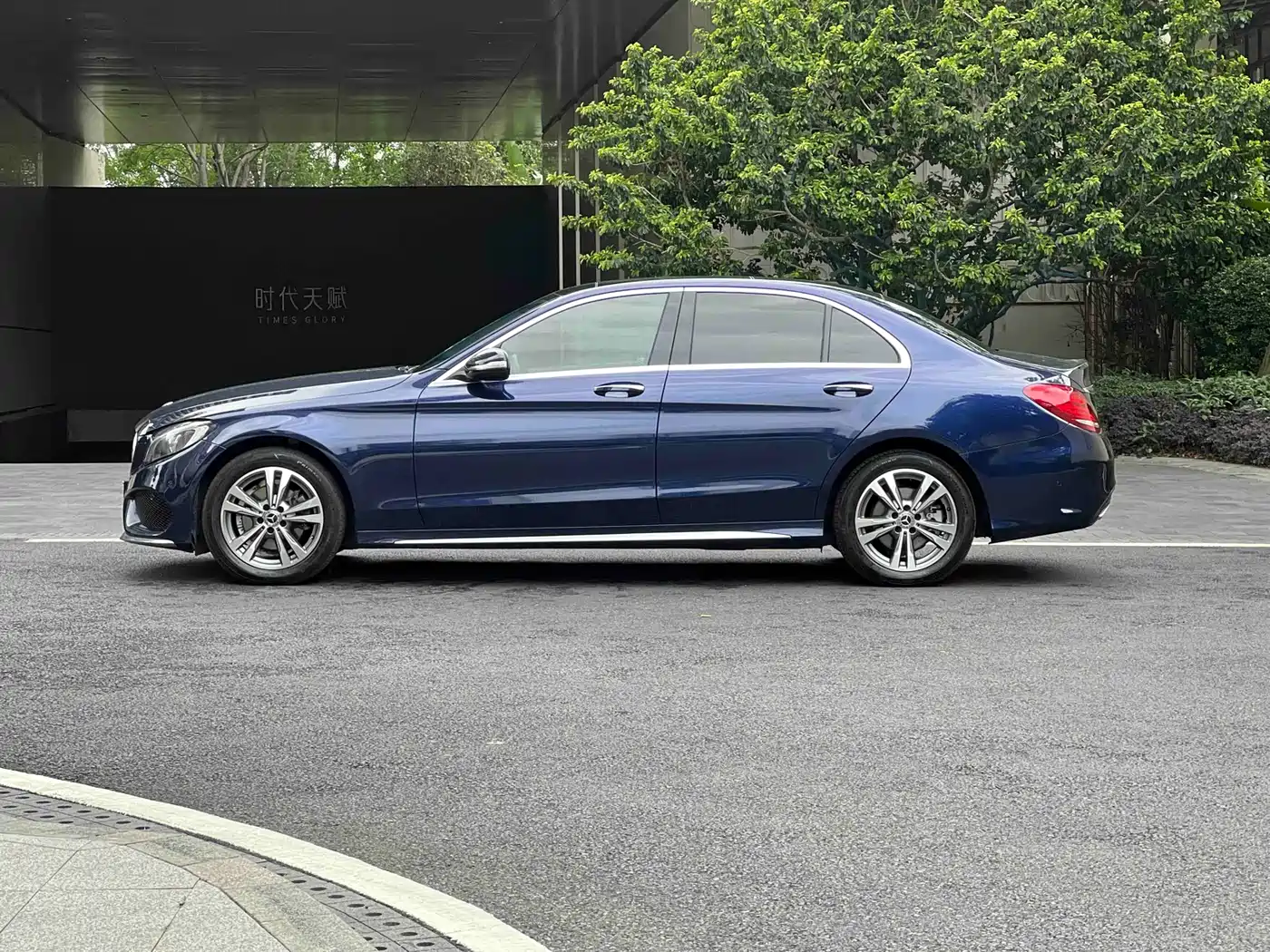 Mercedes-Benz C-Class 2017 Facelift C 200 L Sport Edition фото 9