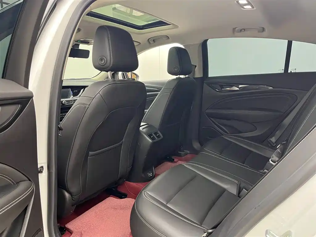 Buick Regal 2024 25T Ultra Comfort Edition фото 6