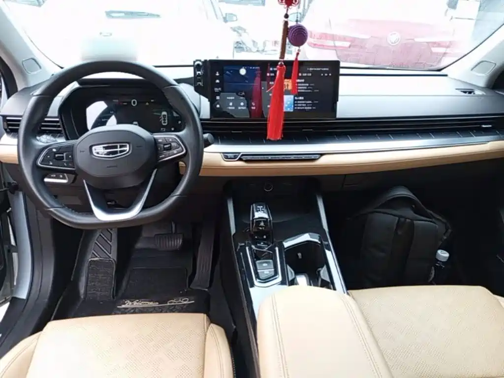 Geely Emgrand L HiP 2024 2024 Model Soaring Dragon Edition 1.5TD-DHT Pro 100KM Excellence Type