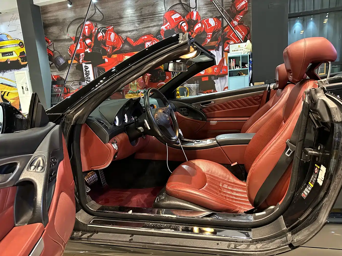 Mercedes-Benz SL-Class 2011 SL 300 Grand Edition фото 3