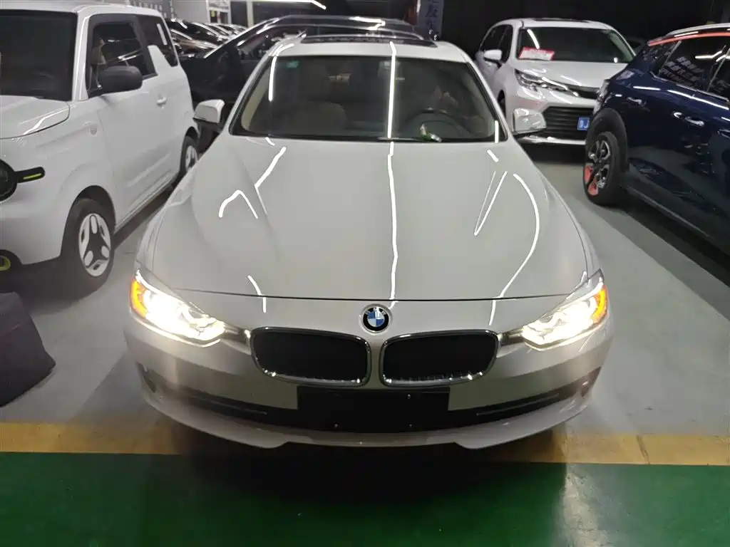 BMW 3 Series 2014 320Li Fashion фото 3
