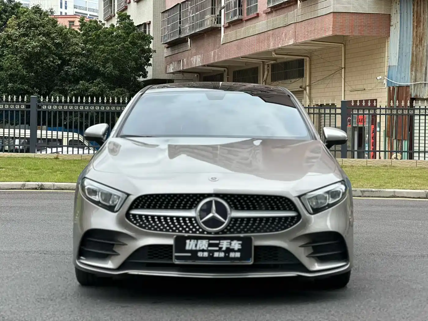 Mercedes-Benz A-Class 2021 A 200 L Sport Sedan Fashion Edition фото 2