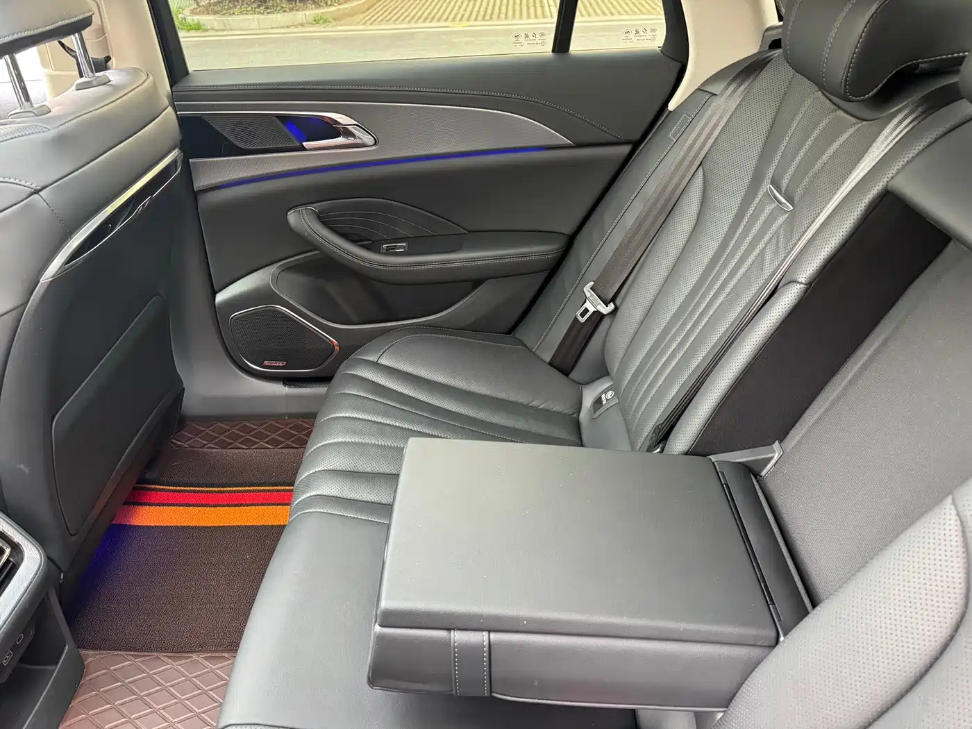 Hongqi H5 2023 2.0T Auto Smart Connect Flag Comfort фото 16