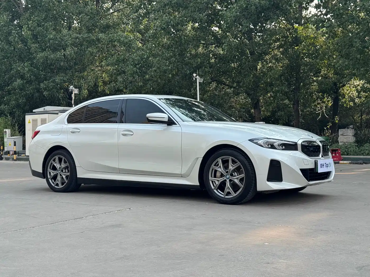 BMW i3 2022 eDrive 35 L фото 3