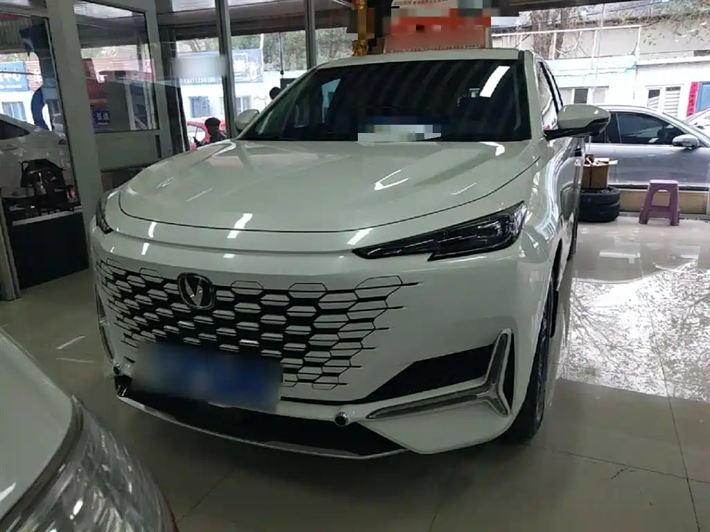 CHANGAN UNI-K