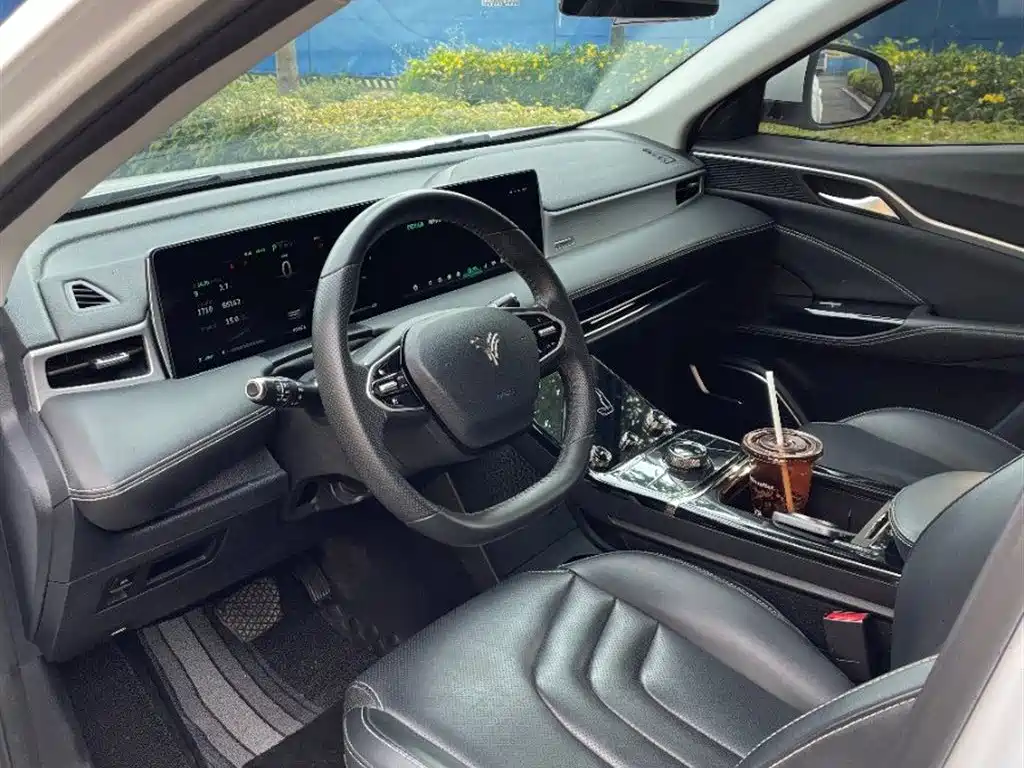NEZHA AUTOMOBILE NEZHA U