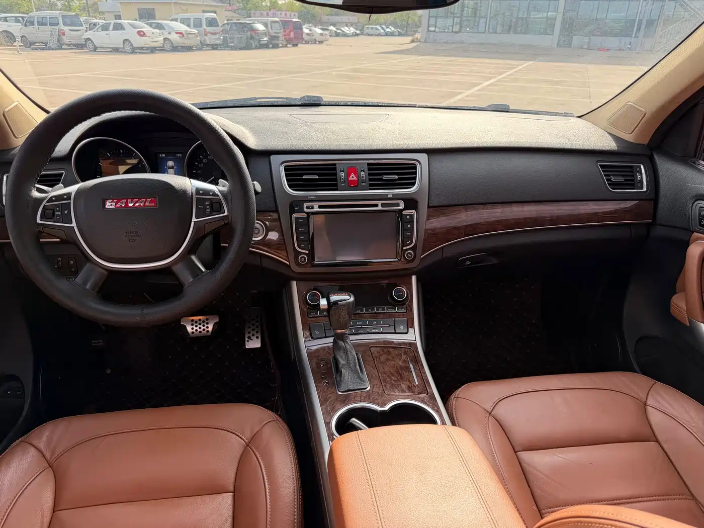 Haval H8 2015 2.0T 2WD Luxury фото 8