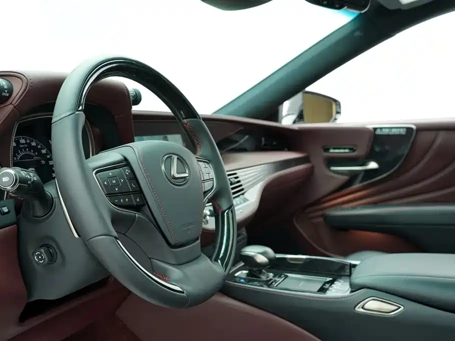 Lexus LS 2018 500h Executive Edition China V фото 8