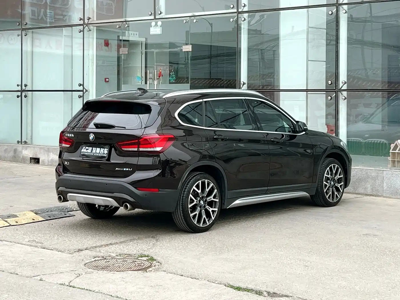BMW X1 2020 xDrive25Li Premium Edition фото 4
