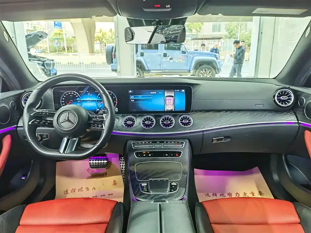 MERCEDES-BENZ E CLASS