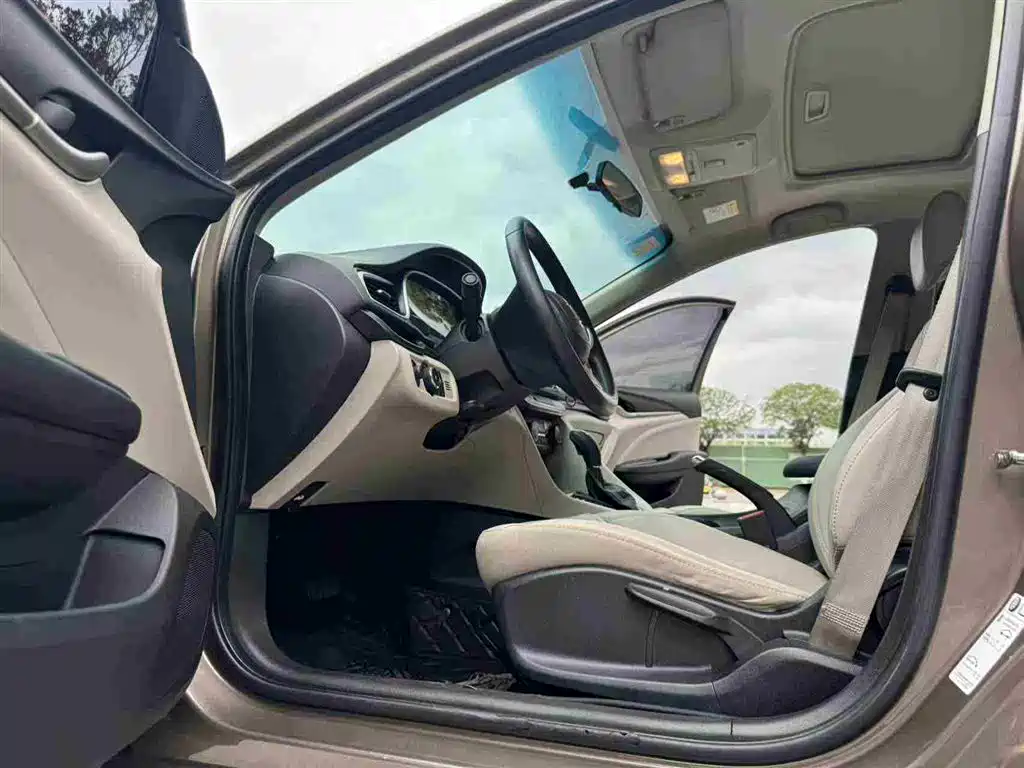 Buick Excelle 2017 15N Automatic Elite фото 10