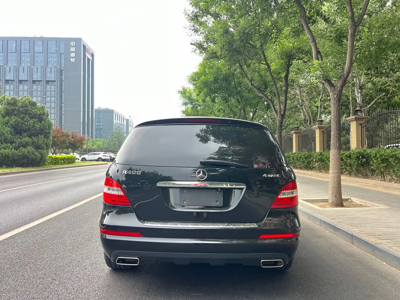 Mercedes-Benz R-Class 2017 R 320 4MATIC Business Collector's Edition фото 17