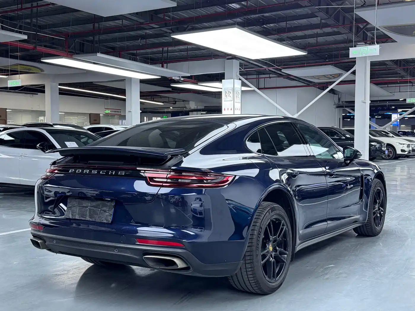 Porsche Panamera 2017 Panamera 3.0T фото 22