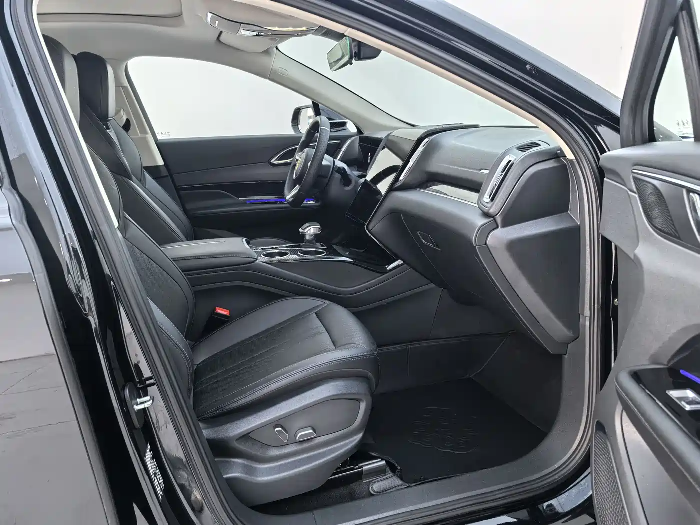 Hongqi HONGQI HS3 PHEV