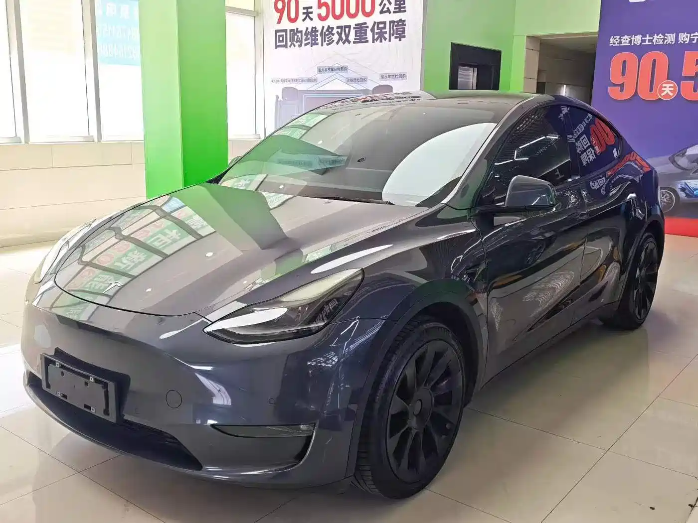 TESLA MODEL Y