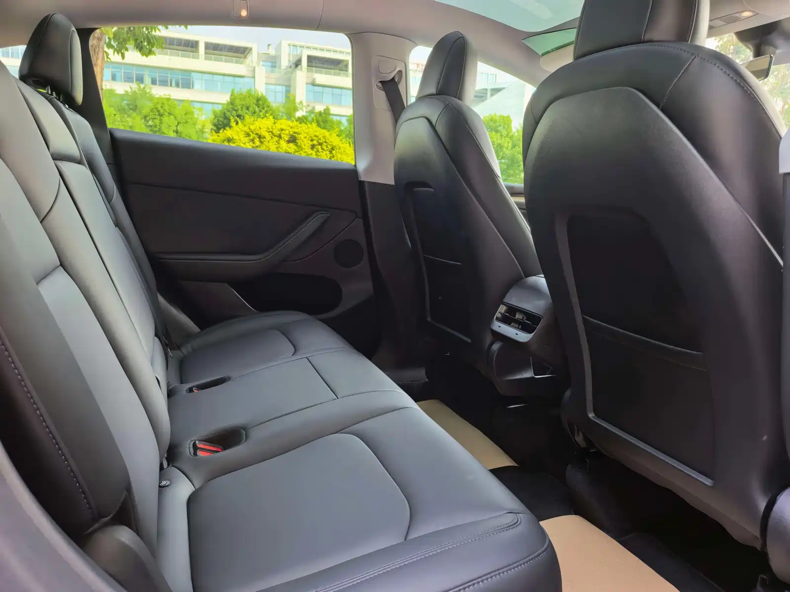 Фото 7 - Tesla Model Y