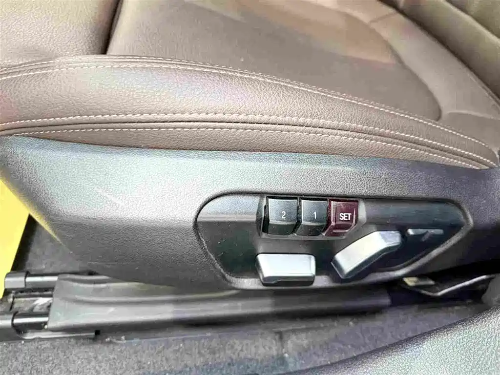 BMW 1 Series 2021 Facelift 120i M Sport Shadow Edition фото 13