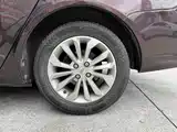 Фото 4 - Geely Vision