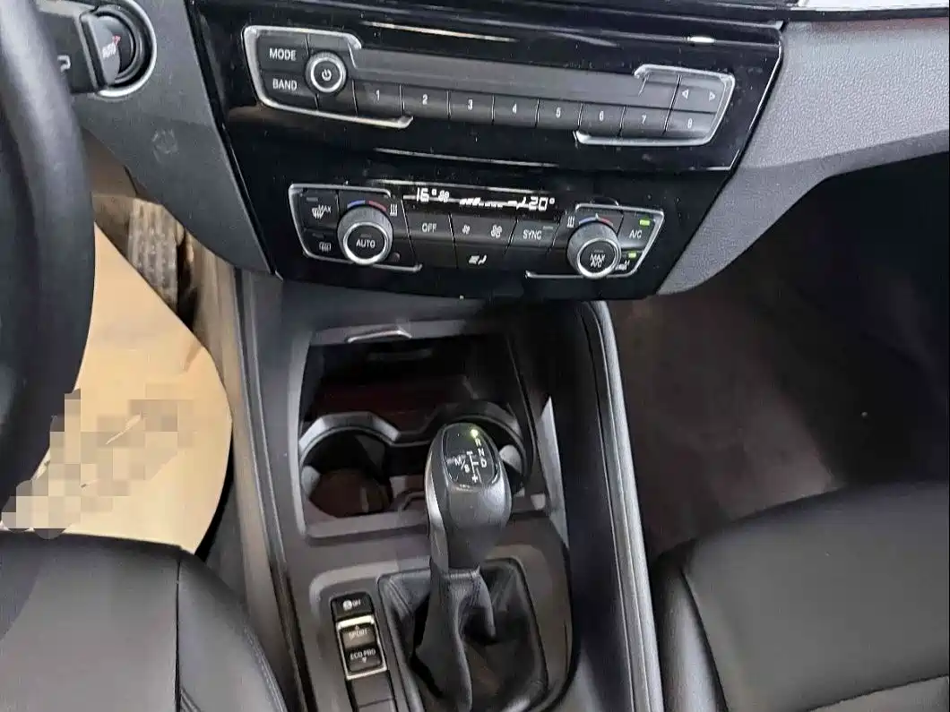 BMW X1 2019 sDrive18Li Fashion Model фото 5