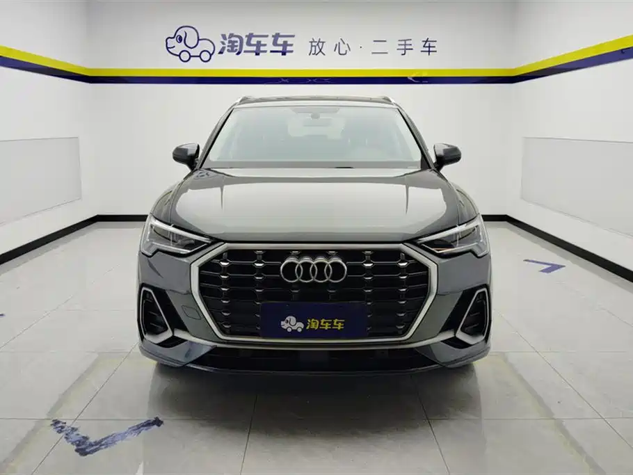Audi Q3 2019 40 TFSI Fashion Dynamic фото 2