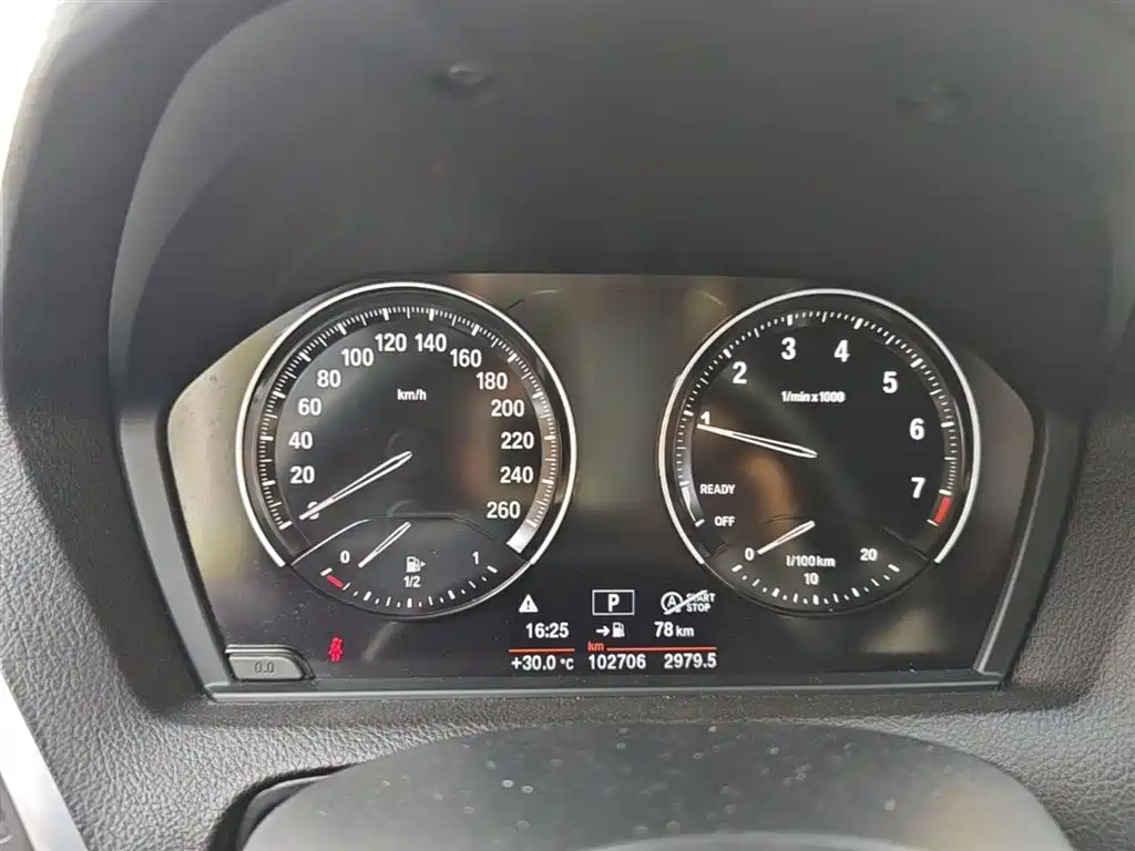 BMW 1 Series (Import) 2018 118i Leading фото 12