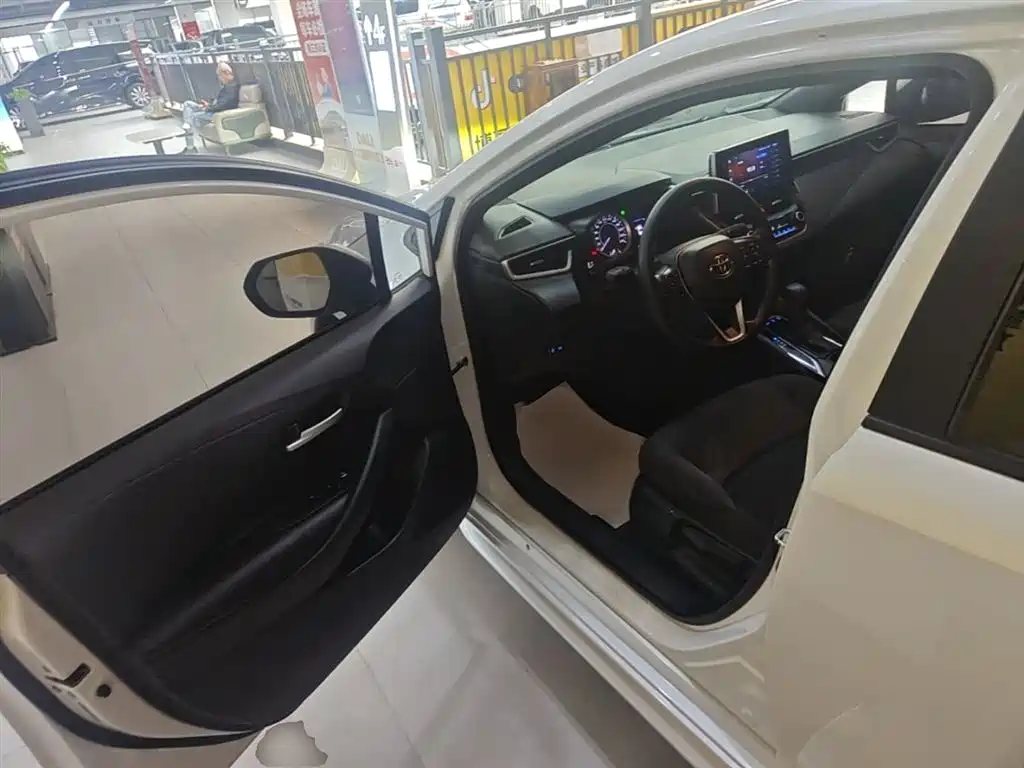 Toyota Levin 2021 185T CVT Luxury Edition фото 16