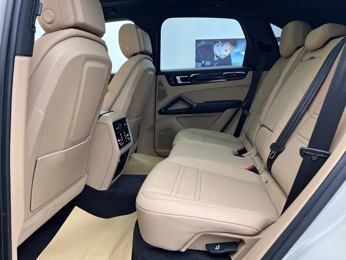 PORSCHE CAYENNE NEW ENERGY