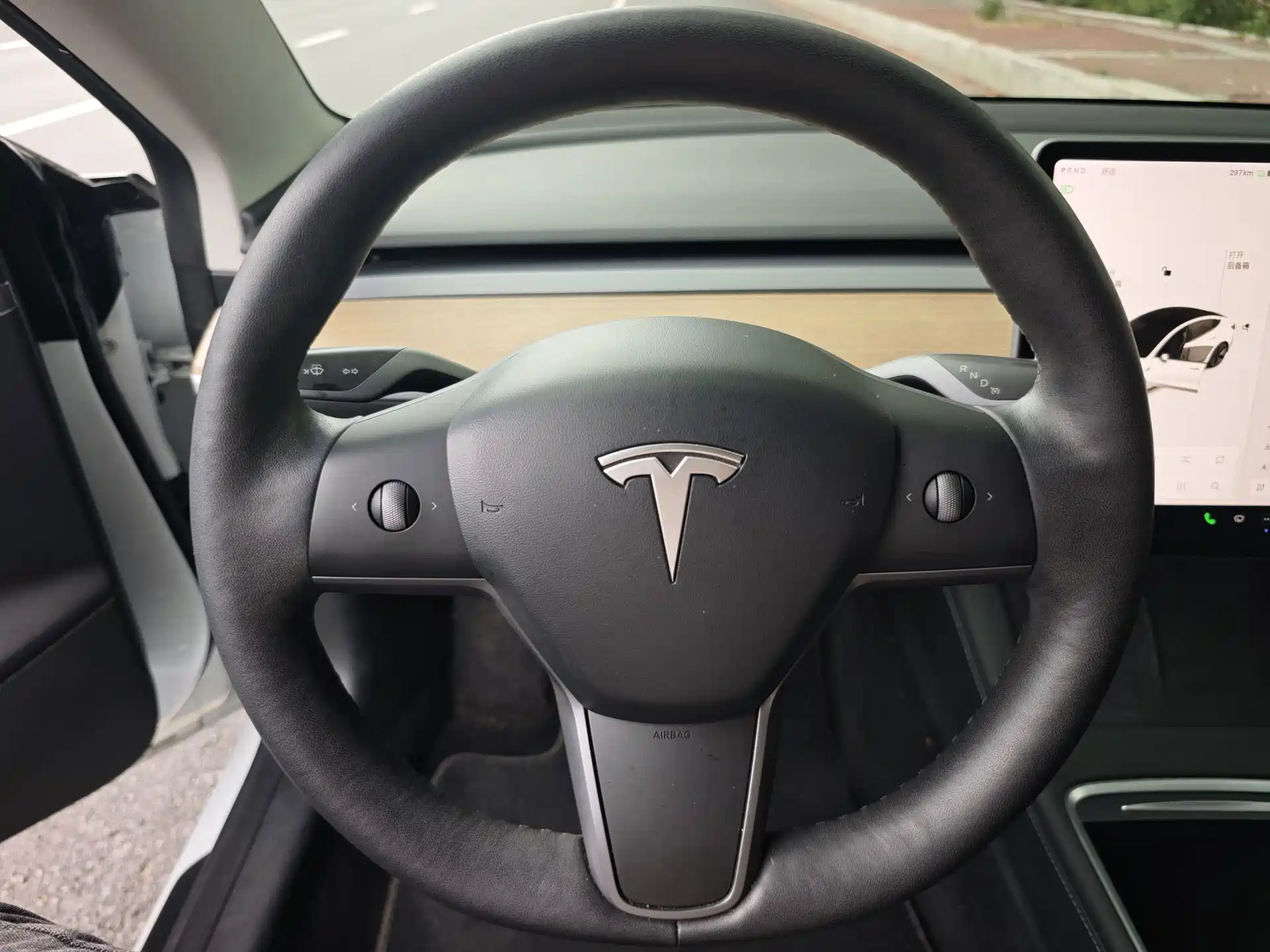 Фото 5 - Tesla Model 3