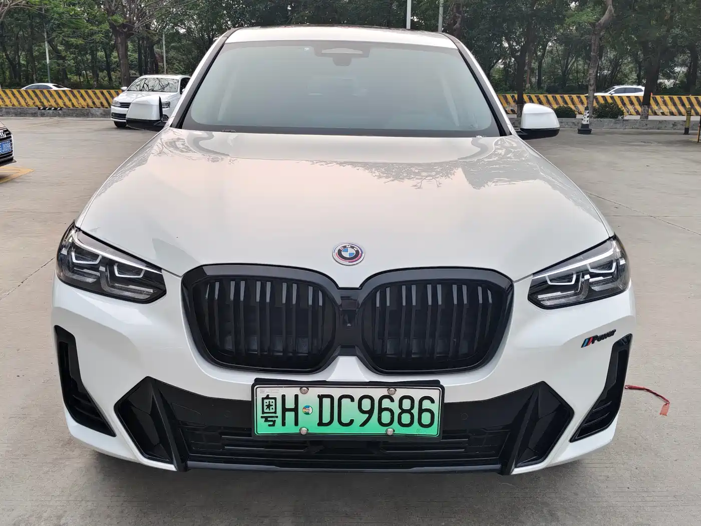 BMW IX3