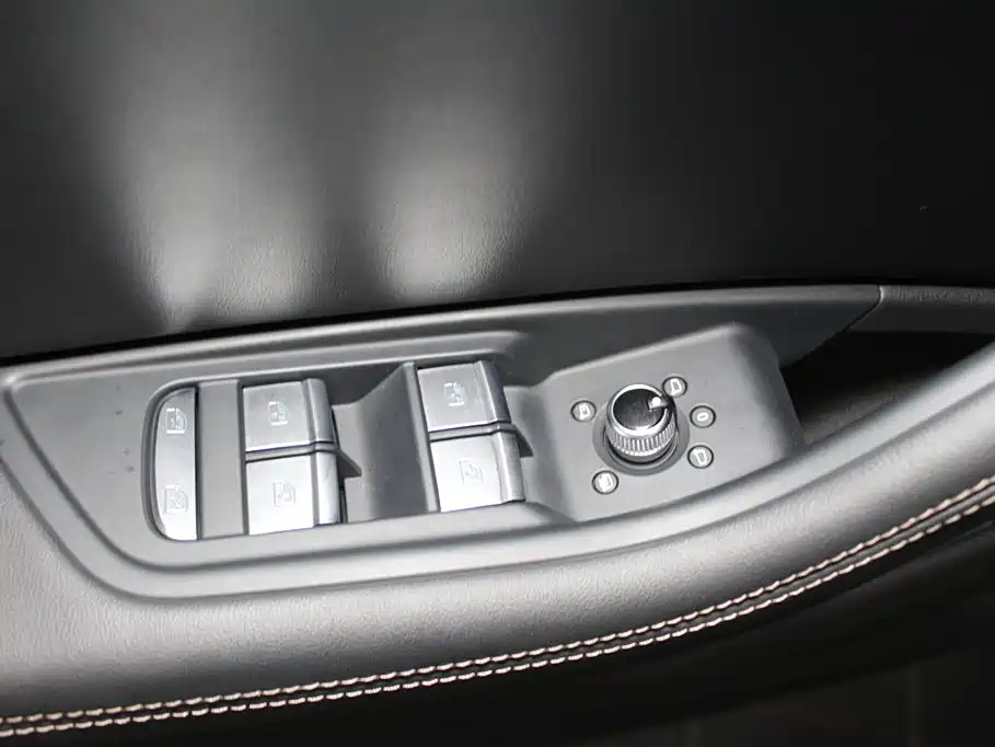 Audi A4L 2024 40 TFSI quattro RS Kit Speed Edition фото 8