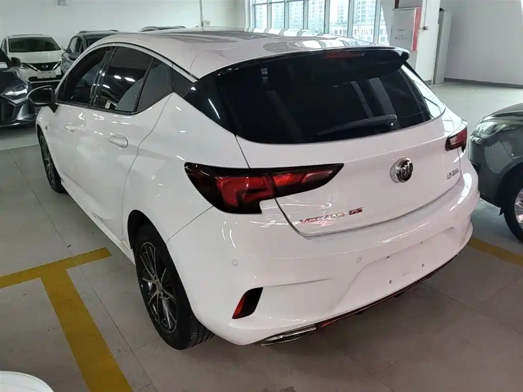 Buick Verano 2016 Hatchback GS 20T DCT Luxury Sport фото 5