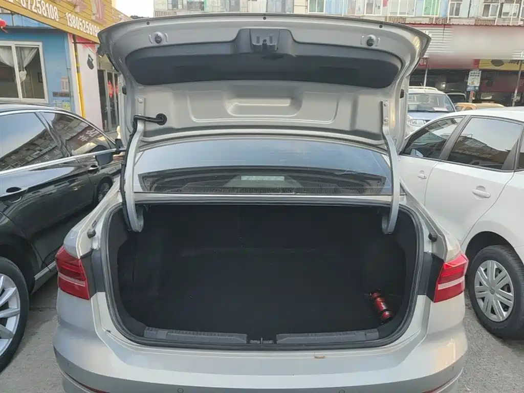 Volkswagen Lavida 2019 1.5L Automatic Comfort Edition China VI фото 19