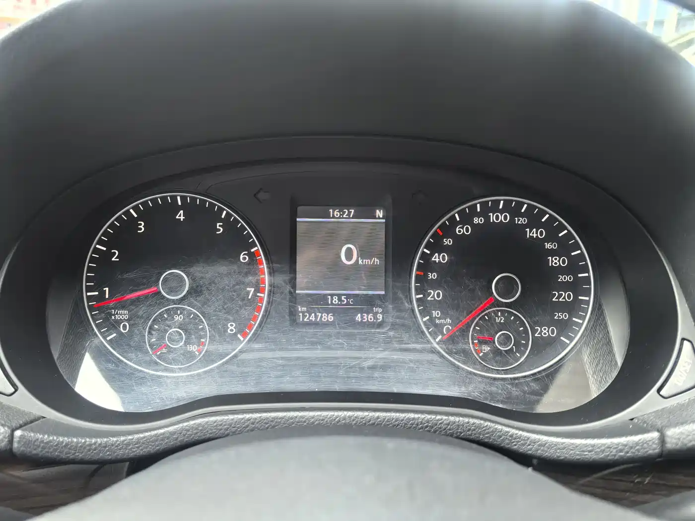 Volkswagen Passat 2014 2.0TSI DSG Executive Navigation Edition фото 16