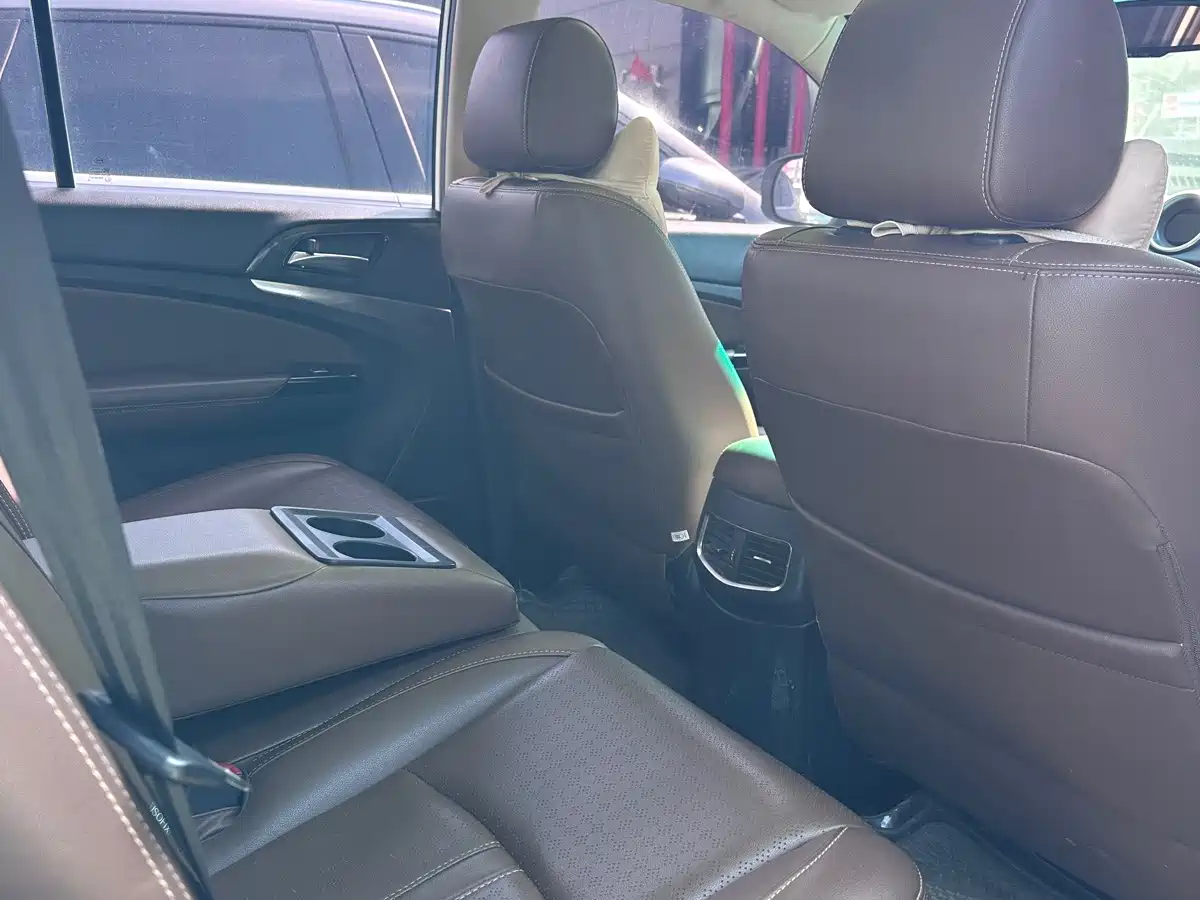 BYD S7 2016 2016 2.0T Automatic Premium Model