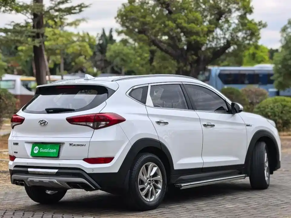 Hyundai Tucson 2015 1.6T Dual Clutch 2WD Smart фото 4