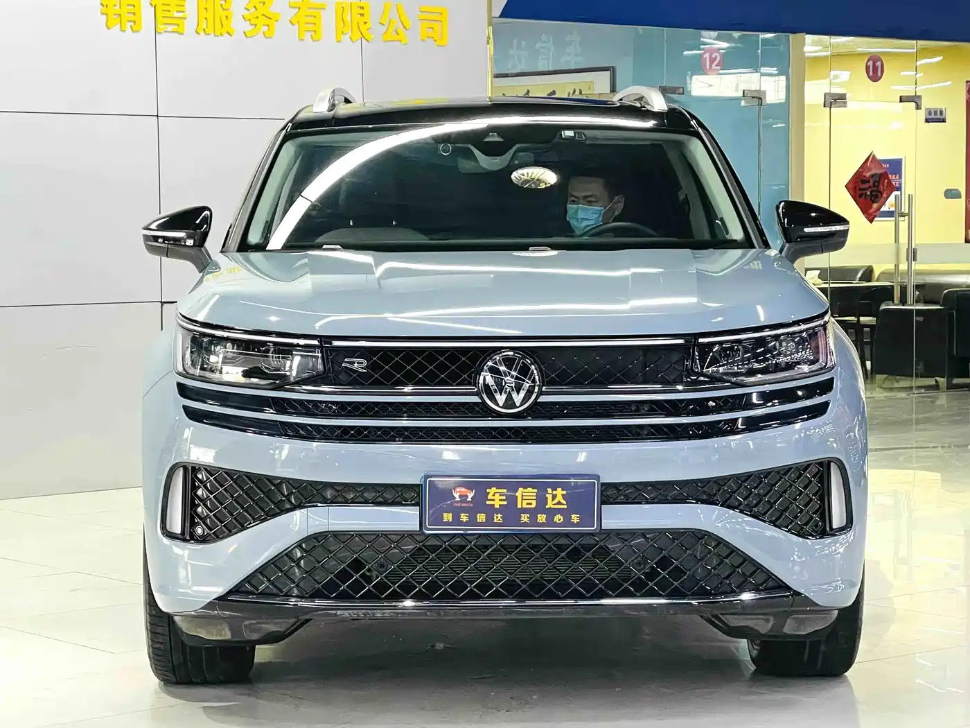 Volkswagen Talagon 2023 380TSI 4WD R-Line Launch Edition фото 2