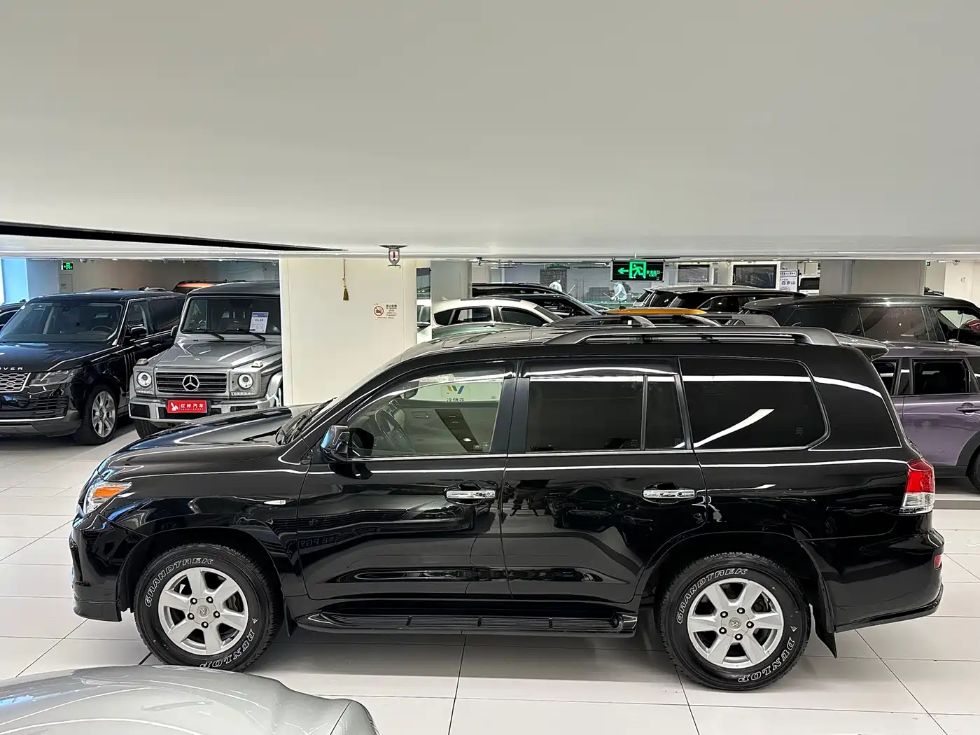 Lexus LX 2009 570 фото 4