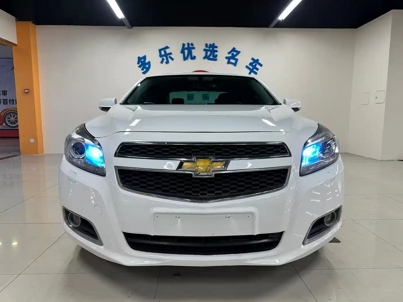 Chevrolet Malibu 2014 2.0L Automatic Luxury фото 2