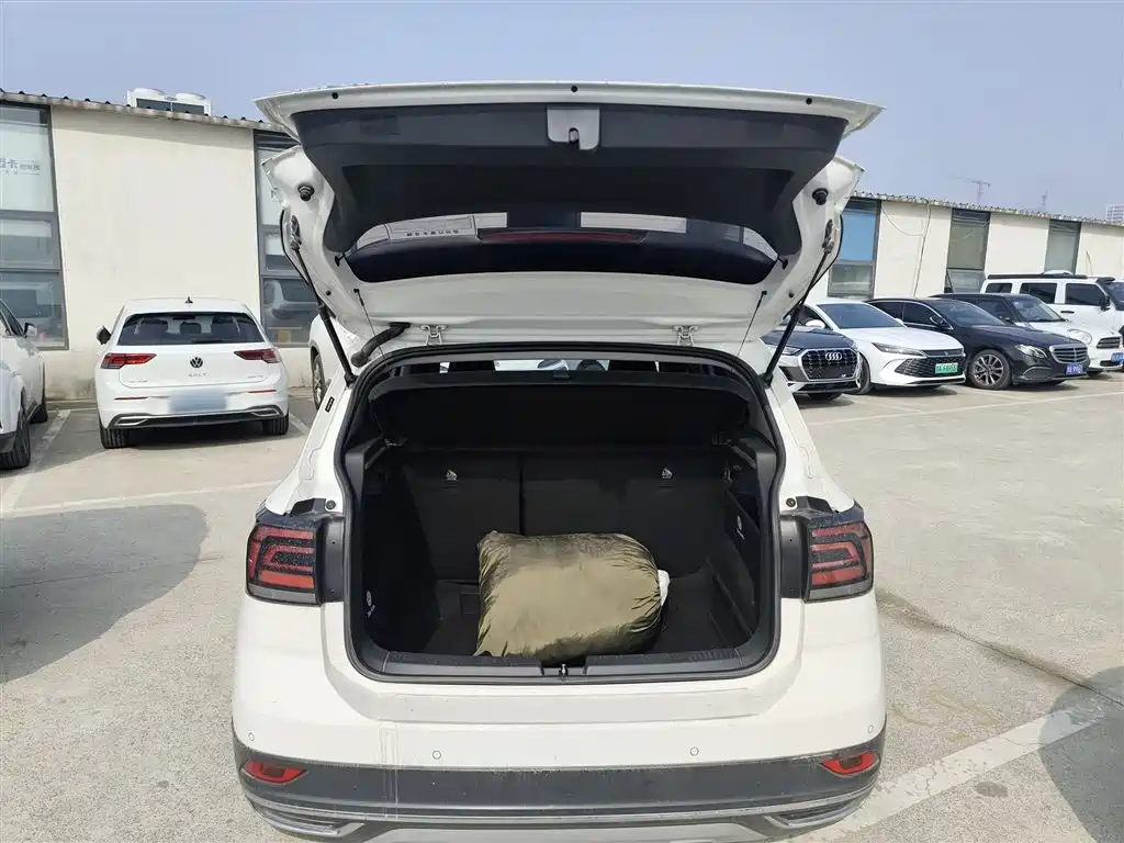 Volkswagen T-Cross 2021 1.5L Auto Comfort Edition фото 15