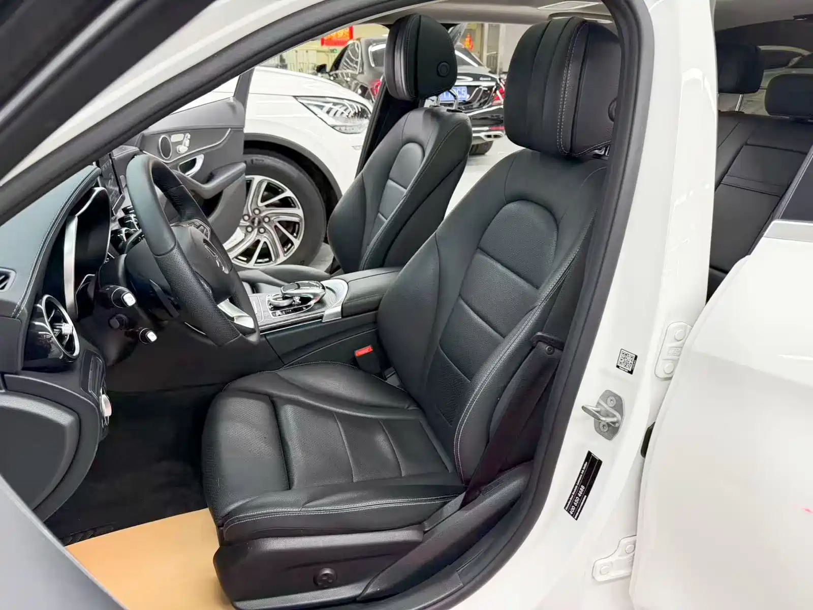 Фото 15 - Mercedes-Benz C-Class