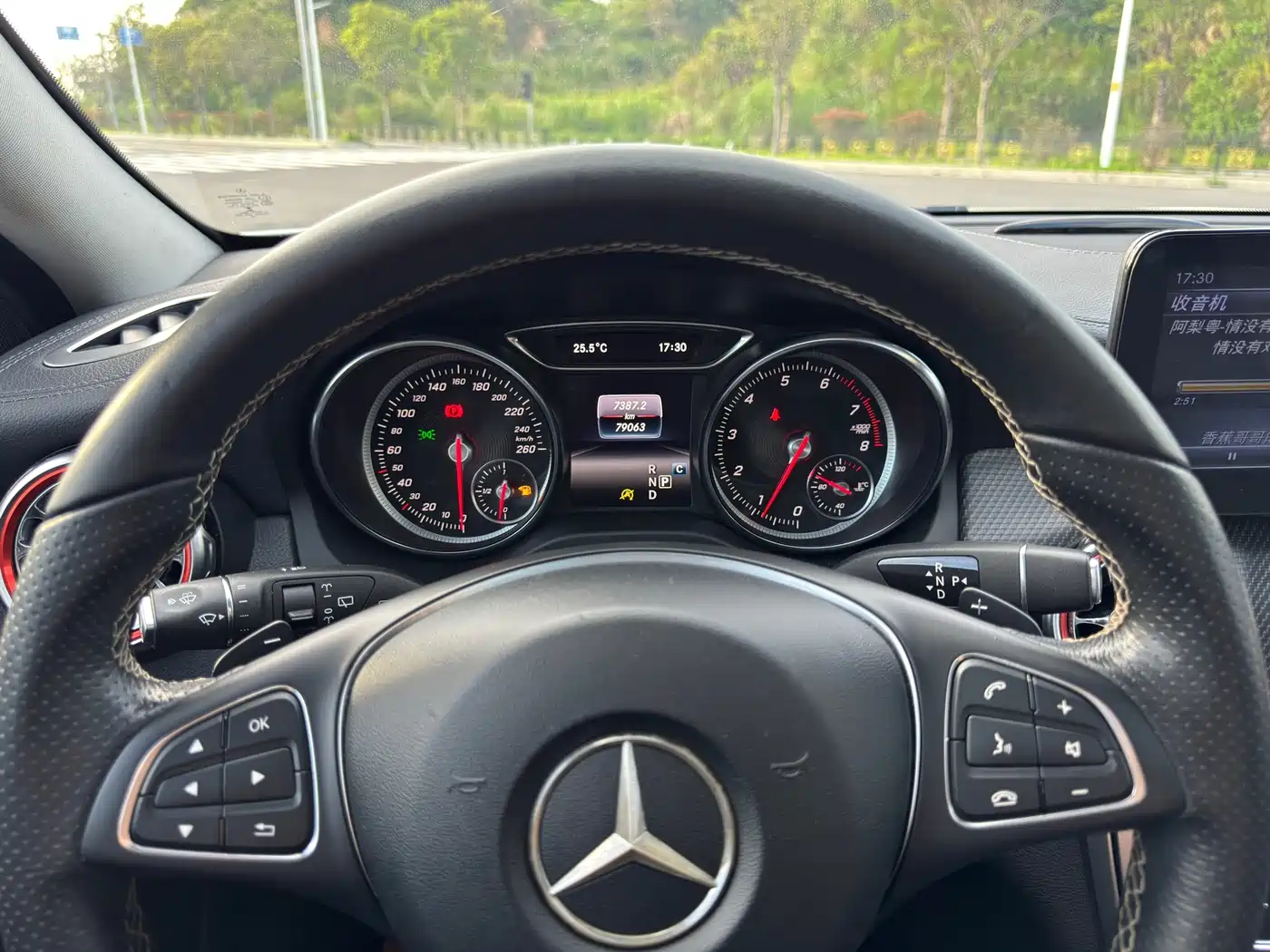 Mercedes-Benz GLA 2018 GLA 200 Fashion фото 4