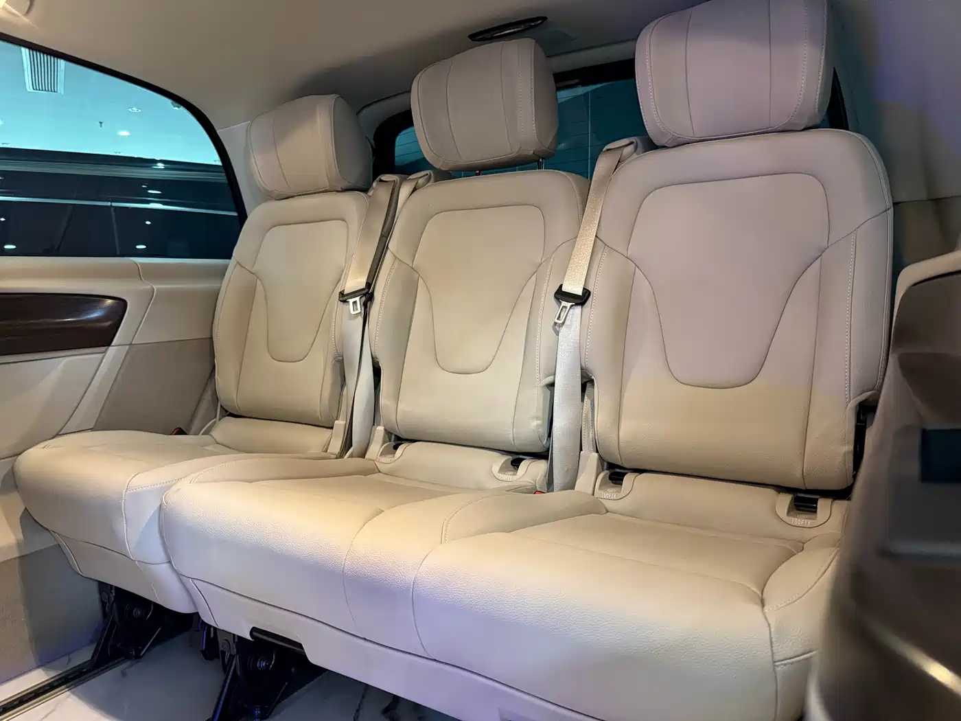 Mercedes-Benz V-Class 2022 V 260 Pilot Edition фото 14