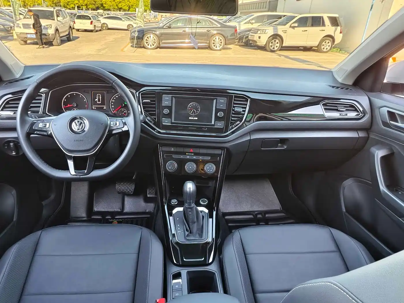 Volkswagen T-ROC 2018 280TSI DSG 2WD Comfort (China V) фото 15