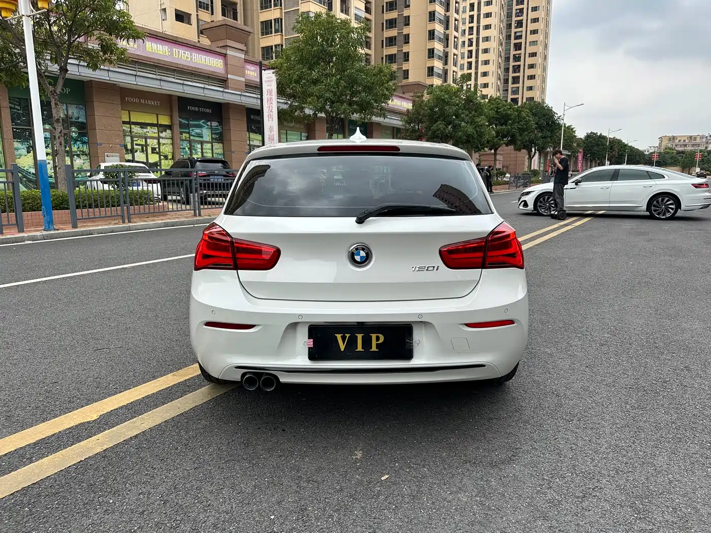 BMW 1 Series (Import) 2016 120i Sport Design Package фото 6
