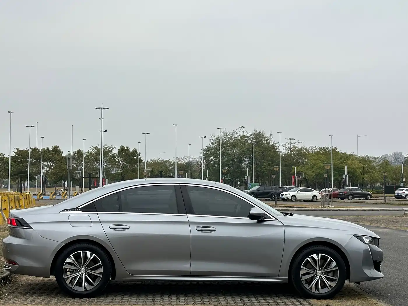 Peugeot 508 2021 508L 400THP PureTech Driving Control Edition фото 27